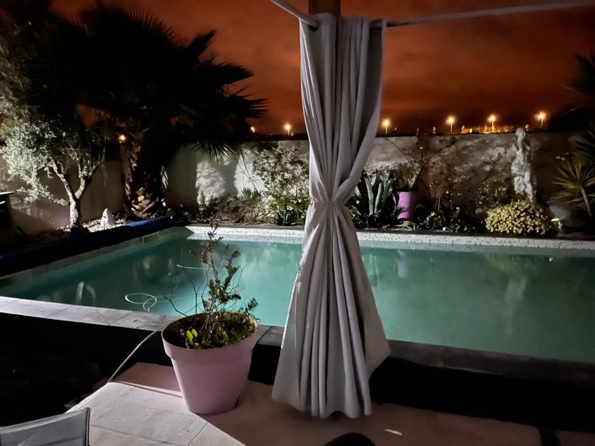 Villa Des Romieux Pinet  Zewnętrze zdjęcie